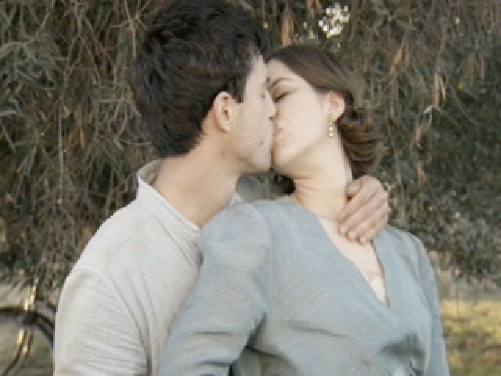 14 de abril. La República - Jesús y Mercedes juntos de nuevo - 14 de abril. La República | Ver