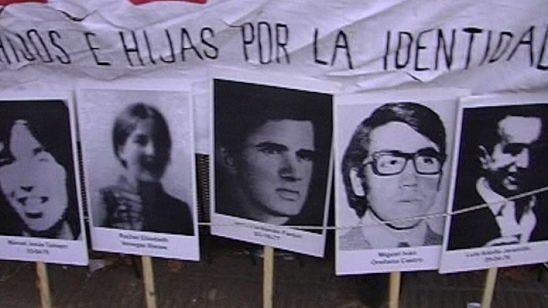 En Argentina, han condenado a un militar y tres civiles por la detención y tortura de 65 personas en los años 70
