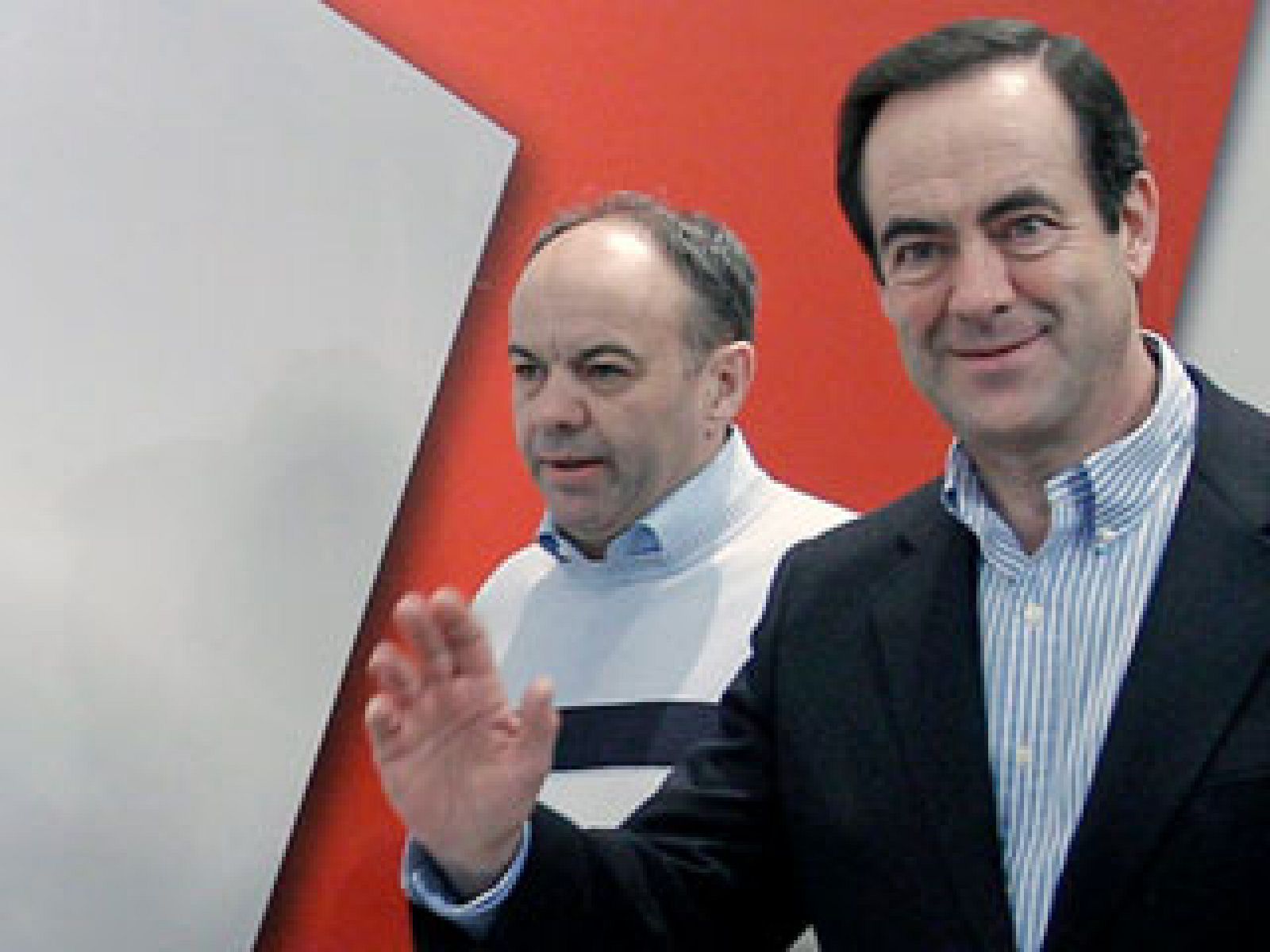 Bono sigue leal a Zapatero