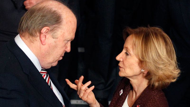 El consejero delegado del Fondo Europeo de Estabilidad, Klaus Regling, ha confirmado que "no se ha producido un contagio de la crisis de Portugal a España", en referencia a la petición de la activación del rescate por parte del primer ministro luso