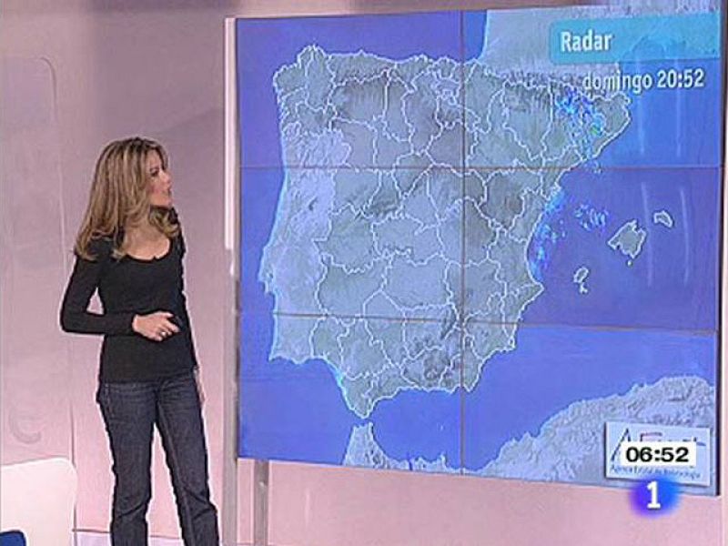 Tiempo primaveral con lluvias en el este y descenso de la tempertura