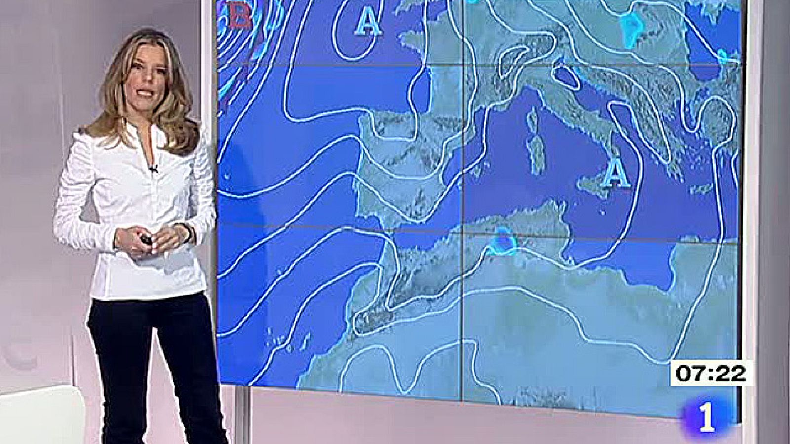 Sigue el calor y el sol pero llega el viento - El tiempo | Ver