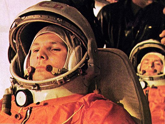 Telediario 1 - 50 años del hombre en el espacio