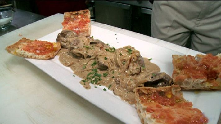 Destino: España - Higadillos al piri piri, por Clori