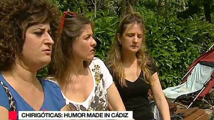 La 2 Noticias - 'Las chirigóticas' llegan a Madrid con su "maleta de los nervios"