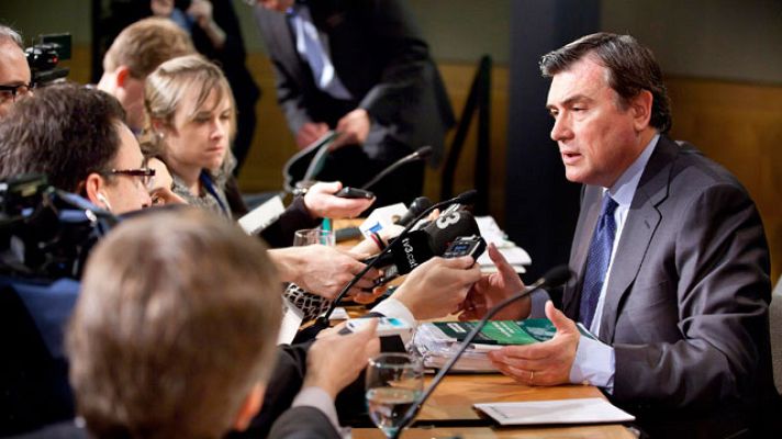 Telediario 1 - El FMI alerta de problemas