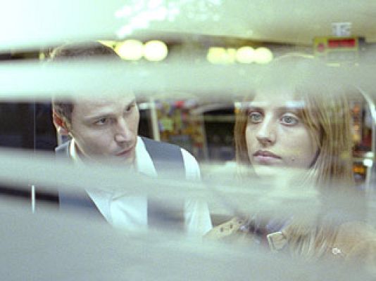  - Silvia sigue a su padre