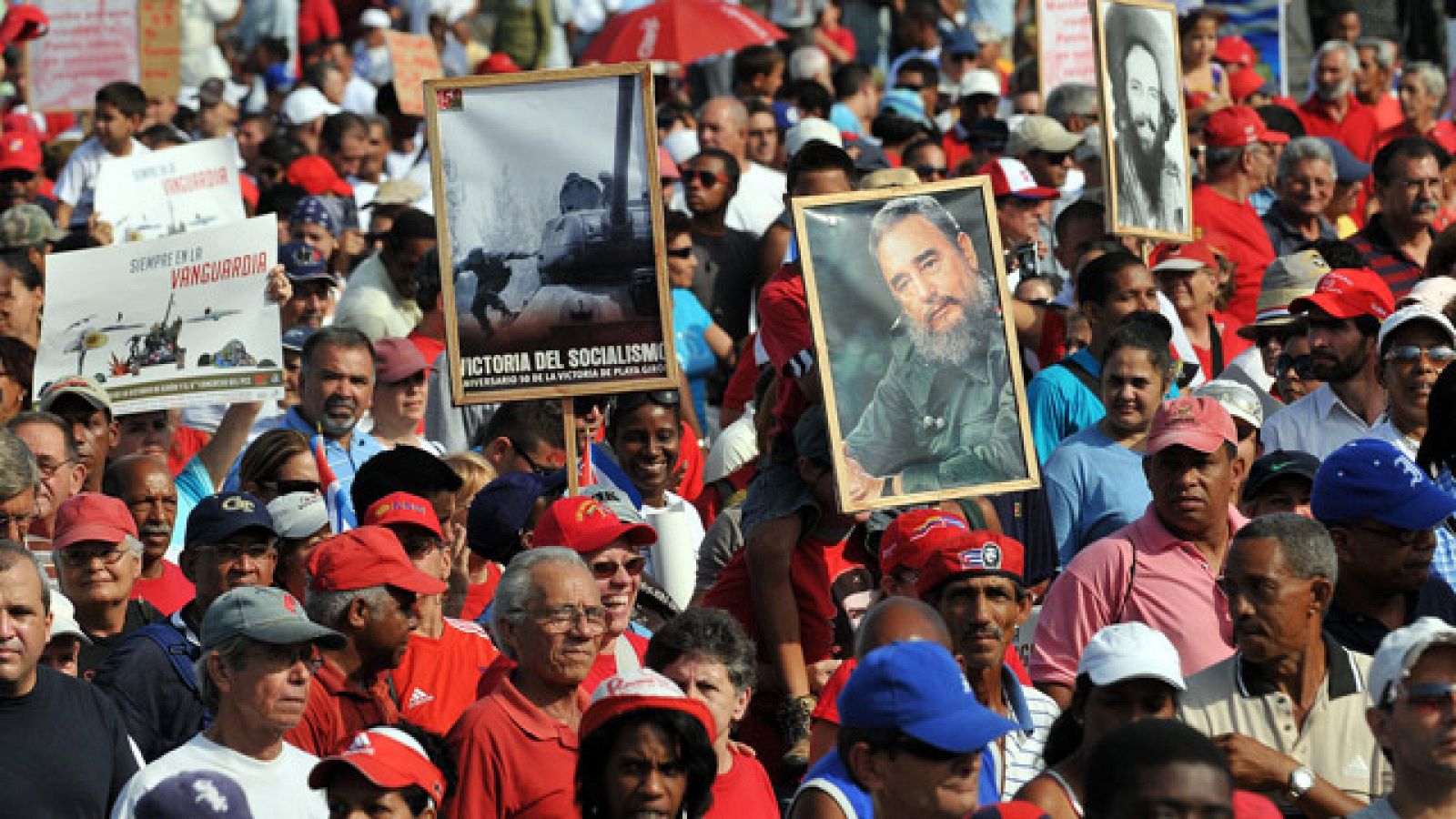 Telediario Fin de Semana en cuatro minutos -17/04/2011