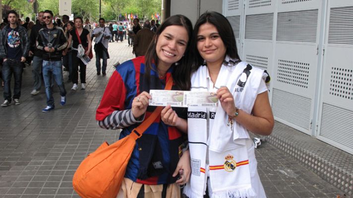 Telediario 1 - Distintas formas de vivir el clásic