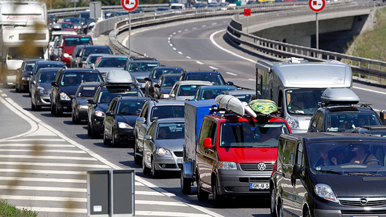 Telediario Matinal en cuatro minutos - 18/04/11 | Ver
