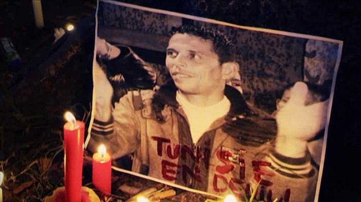 Universo UNED - El dominó árabe