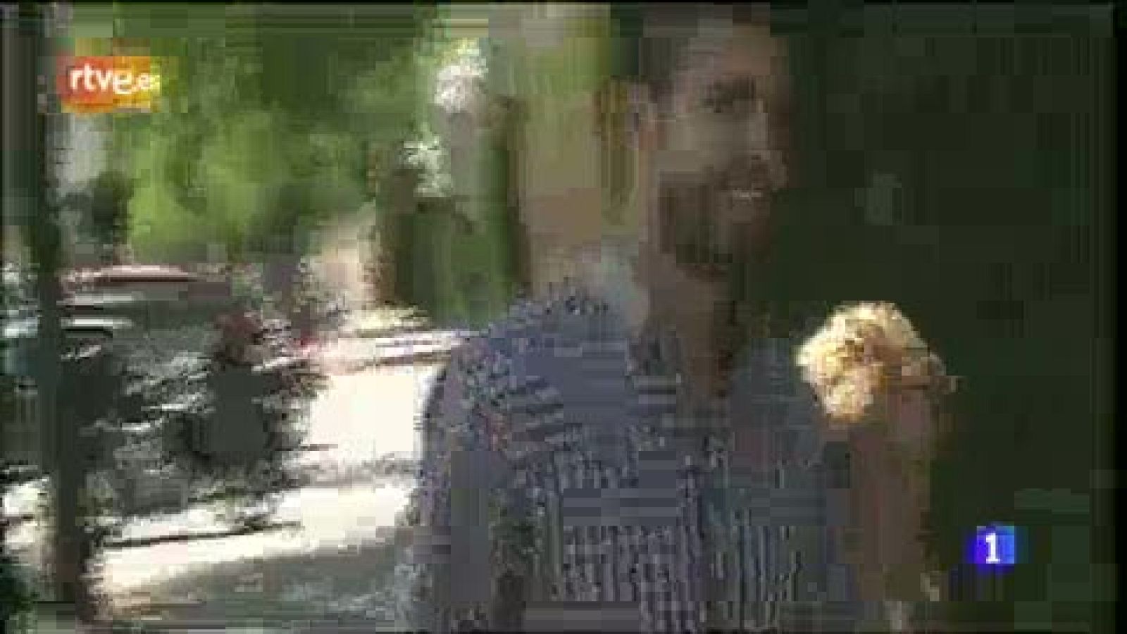 El programa 'Corazón' de TVE ha sido testigo del reencuentro de la cantante Shakira y el futbolista del Barcelona Piqué tras el clásico del Bernabéu y antes de que el barcelonista vuelva a concentrarse para la final de la Copa del Rey contra el Real