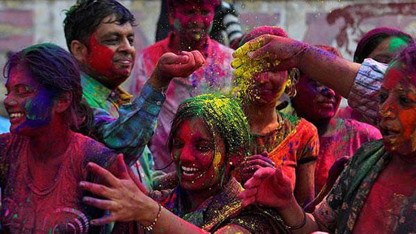 On Off: Holi, la batalla de los colores - On Off | Ver