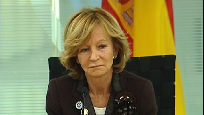 Telediario 1 - El Gobierno minimiza el repunte del coste de la deuda