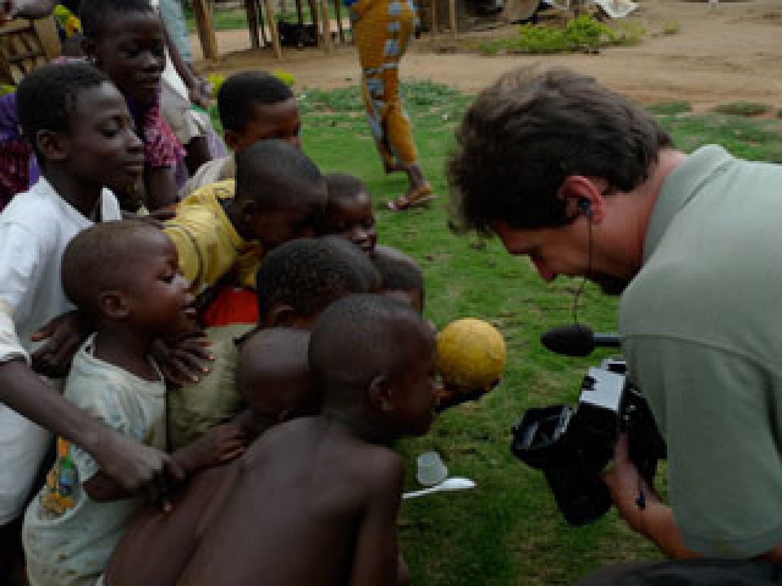 Españoles en el mundo - Ghana - Tomas falsas