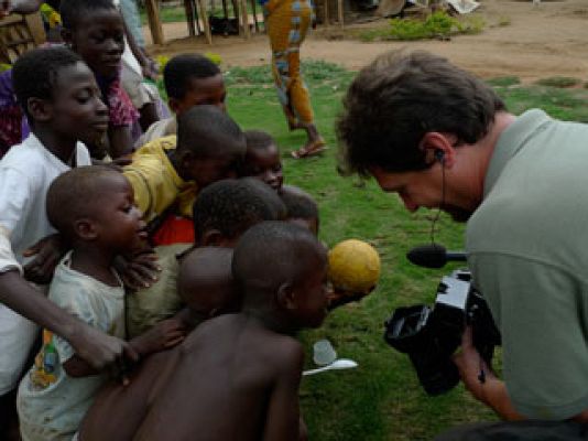 Españoles en el mundo - Ghana - Tomas falsas