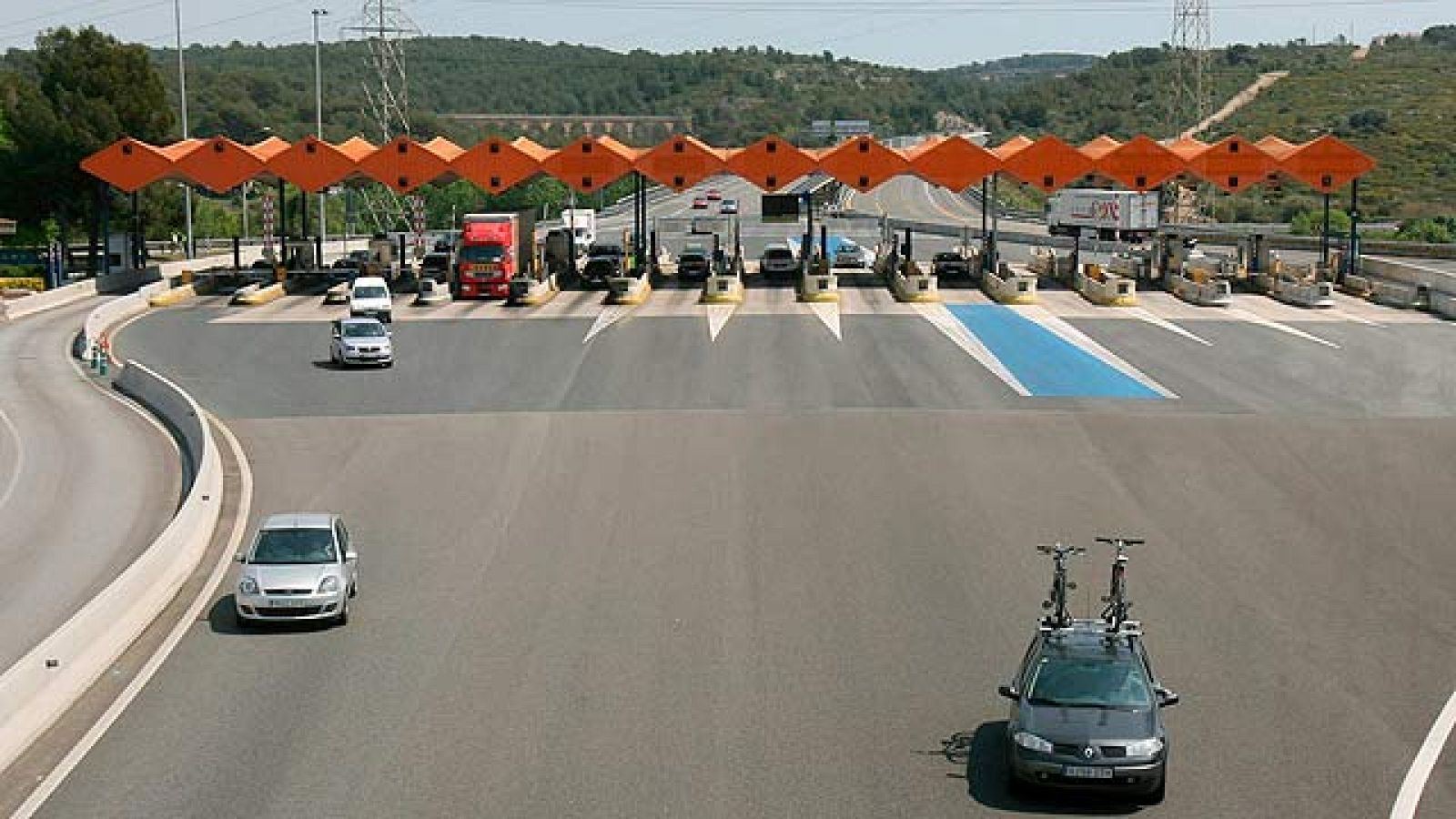 La segunda fase de la operación especial arranca sin atascos y con 2 muertos