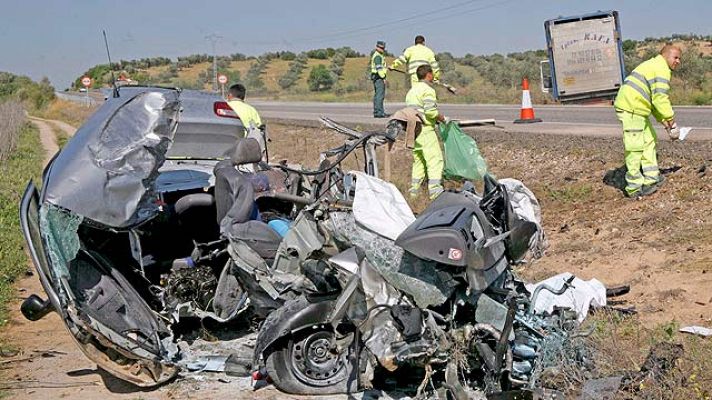 La tarde en 24h - La DGT difunde imágenes de accidentes para concienciar a los conductores de los peligros de la carretera