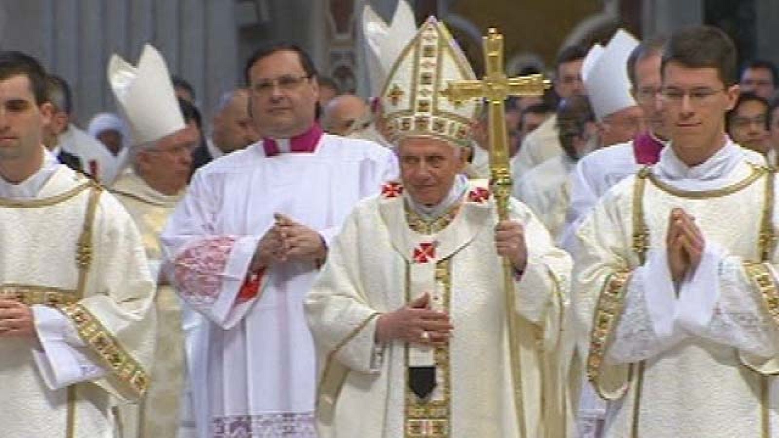 Benedicto XVI: Los cristianos se han convertido en un pueblo alejado de Dios