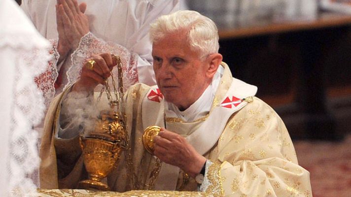 Telediario 1 - Benedicto XVI responde a siete preguntas