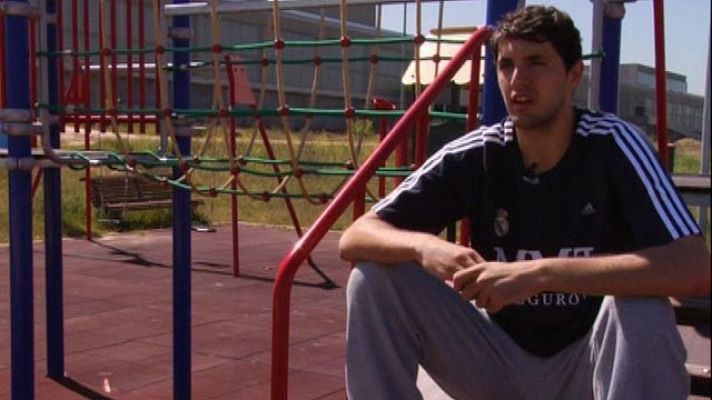 Telediario 1 - Mirotic, pieza clave ante el Caja Laboral