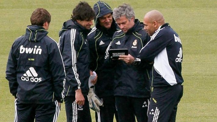 Telediario 1 - Mourinho olvida la Copa y piensa en la Liga