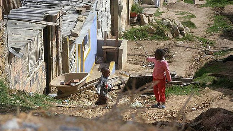 Después de 50 años de conflicto armado, Colombia intenta superar las heridas causadas por tanta violencia.