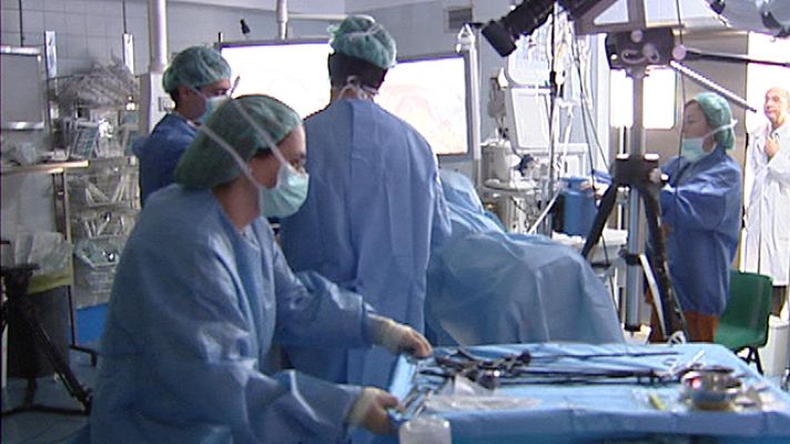 Telediario 1 - La Generalitat aplaza los recortes