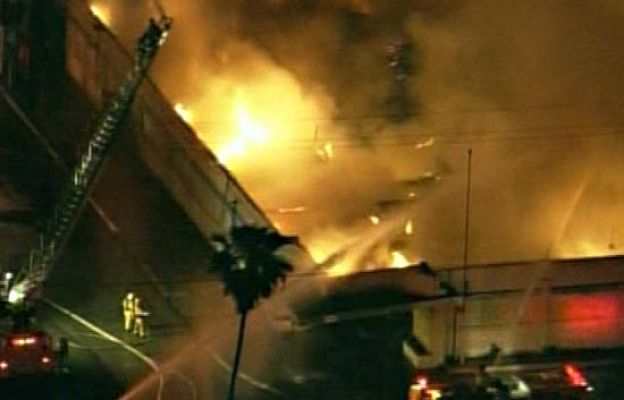  - Espectacular incendio en California