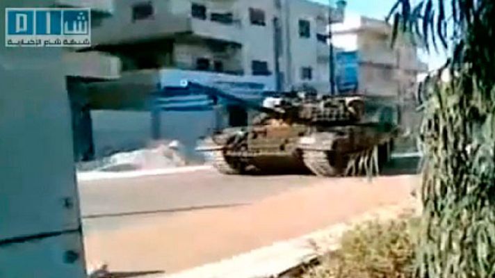 Telediario 1 - Dimisiones en Siria por represión