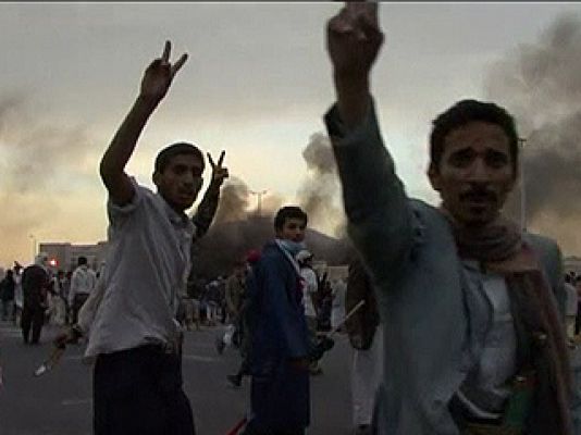 Telediario 1 - Saleh podría abandonar el país