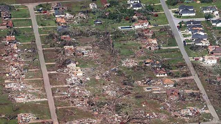 Telediario 1 - Telediario 2 en 4' - 28/04/11