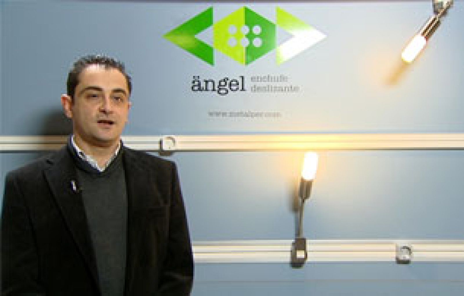 Inventa-Enchufe Deslizante | Ver