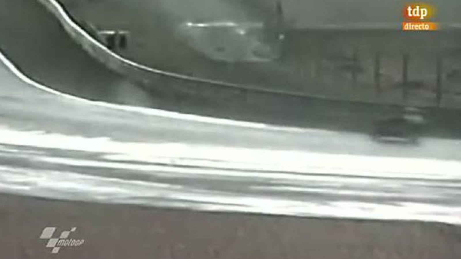 Un rayo interrumpe la 'Rookies Cup' | Ver