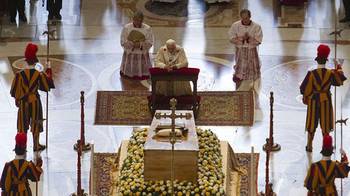 Telediario 1 - ¿Cómo se llega a la beatificación?
