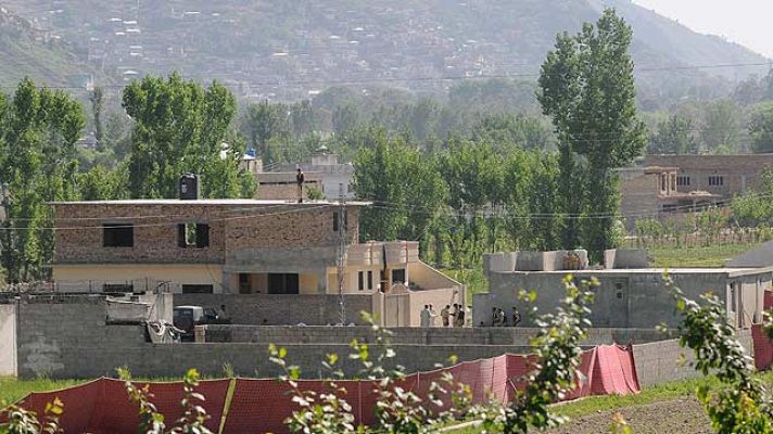 Telediario 1 - Bin Laden, abatido en Pakistán