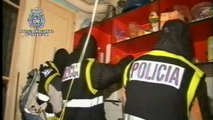 Telediario 1 - Alerta ante las amenzas de Al Qaeda