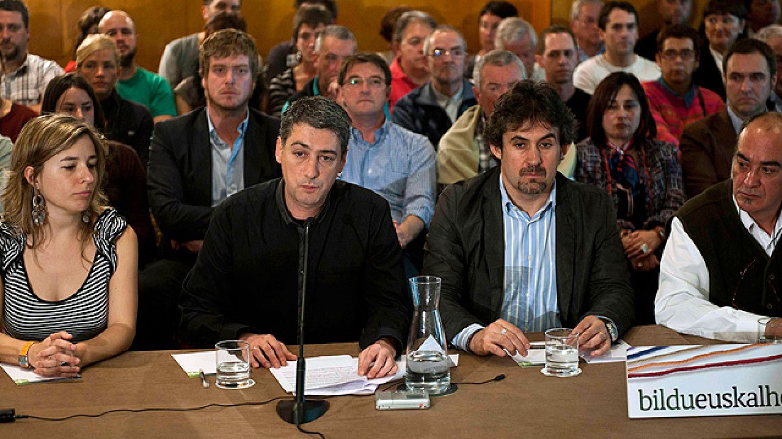 Bildu tiene de plazo hasta la medianoche para recurrir la decisión del Supremo - Informativo 24h | Ver