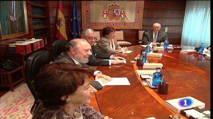 Telediario 1 - Telediario - 15 horas - 06/05/11