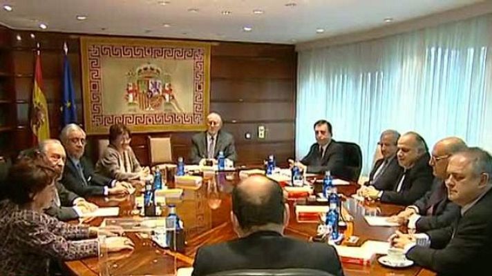 Telediario 1 - Telediario 2 en 4' - 06/05/11