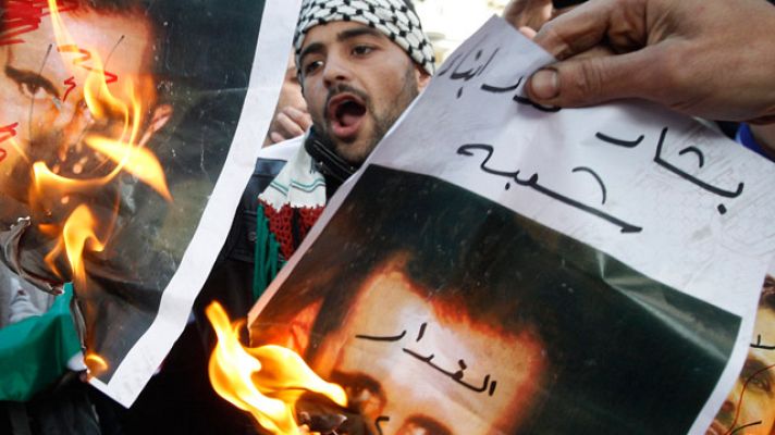 Telediario 1 - Telediario en 4' - 07/05/2011