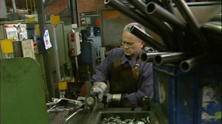 Telediario 1 - Ossa dejará de fabricar motos