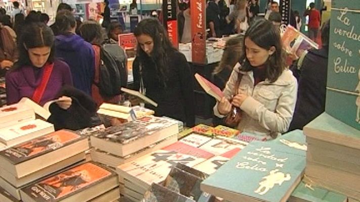 Telediario 1 - Feria del libro en Buenos Aires