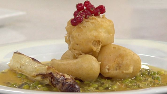 RTVE Cocina - Buñuelos de pescadilla con salsa