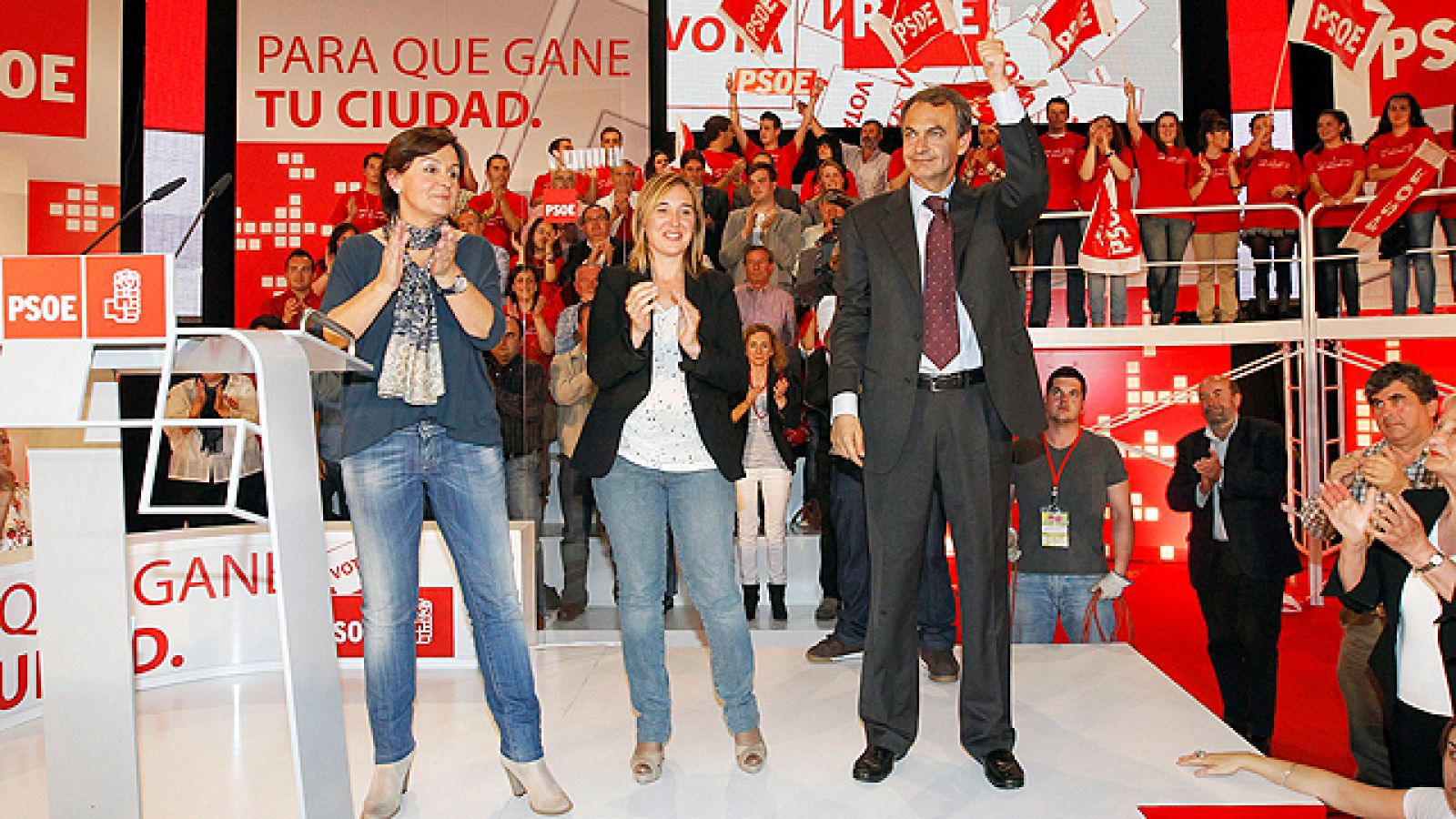 PP y PSOE, enfrentados por los recortes sociales