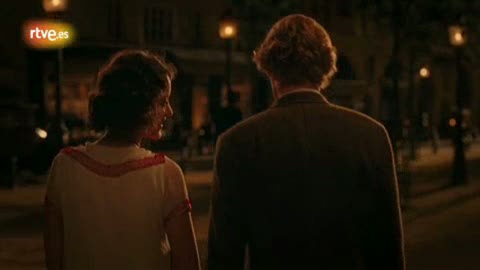 Wilson y Cotillard pasean por París en 'Midnight in Paris' | Ver