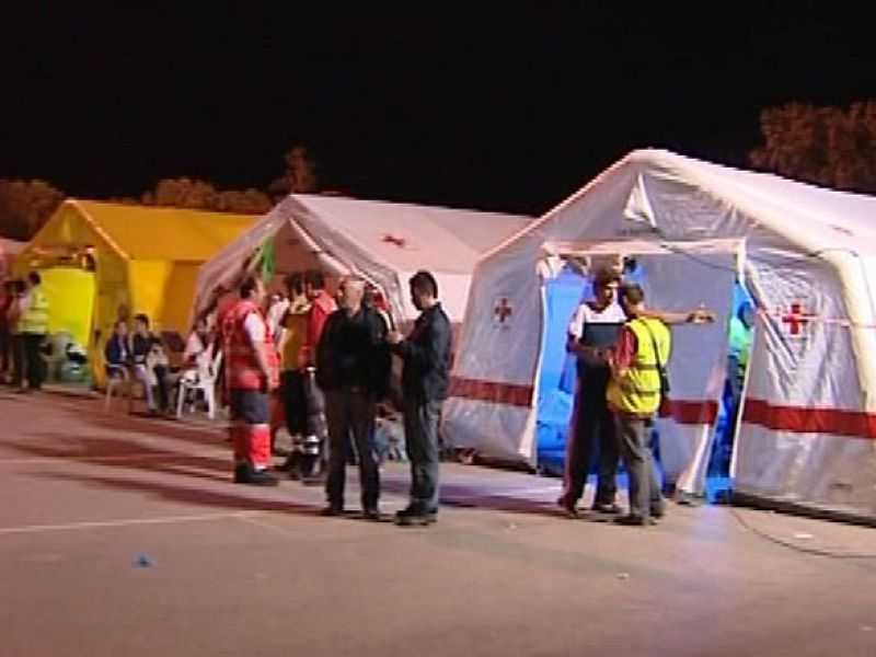 En Lorca, se estima que 30.000 personas han pasado la noche al raso por miedo a las réplicas
