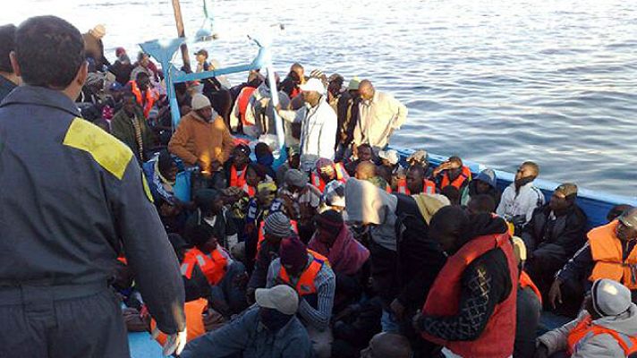 Telediario 1 - Inmigrantes en Lampedusa