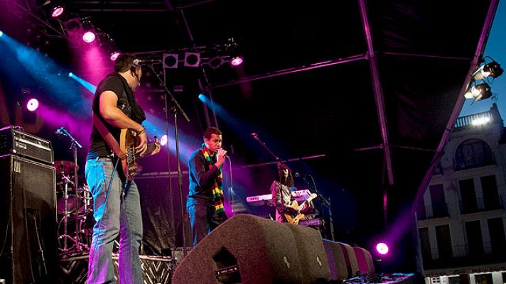 Telediario 1 - 20 años del WOMAD