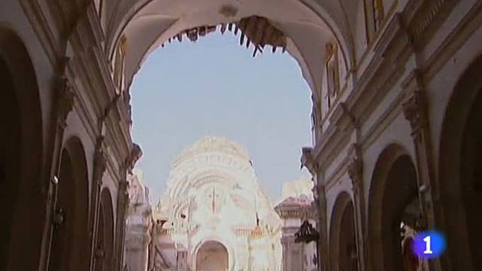 Domingo en Lorca sin misas, comuniones o bautizos y con el susto de las réplicas